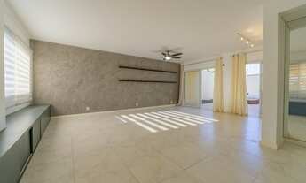 Imagem 5: Casa de condomínio sobrado para aluguel tem 380 metros quadrados com 3 quartos