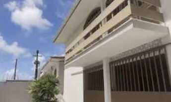 Imagem 2: Casa em Lagoa Nova com 250m² - 4 quartos