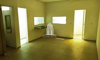 Imagem 2: Casa assobradada com 2 dormitórios e 2 vagas - Parque Jaçatuba