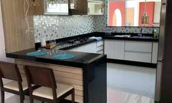 Imagem 4: Casa duplex com 4 quartos sendo 3 suítes, área gourmet com piscina de alvenaria