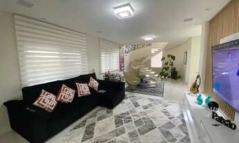 Imagem 3: Casa de condomínio sobrado para venda possui 550 metros quadrados com 4 quartos