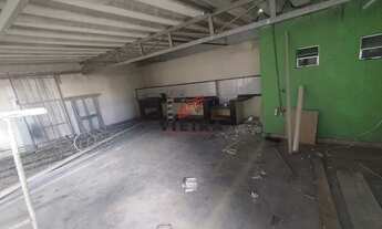 Imagem 5: Galpão 450 m² novinho em rua tranquila só mudar!