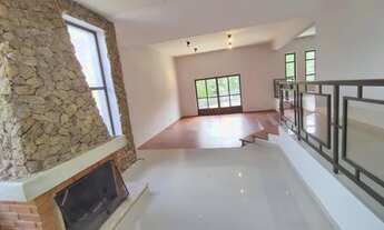 Imagem 2: Casa em Condomínio para Locação em Santana de Parnaíba, Alphaville, 4 dormitórios, 2 suíte