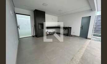 Imagem 2: Casa à Venda - Estância Silveira, 4 Quartos, 313 m2