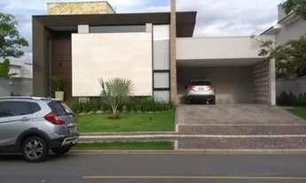 Imagem 2: São 538m² de lote e 269m² de área construída