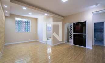 Imagem 2: Casa para Aluguel - Estácio , 2 Quartos, 200 m2