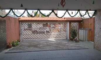 Imagem 2: Sobrado com 242 m², 4 dorms sendo 2 suítes e 4 vagas