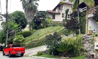 Imagem: Casa com 4 quartos à venda por R$ 1.390.000