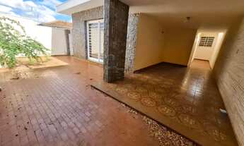 Imagem: Casa de 179m² com 03 quartos para locação