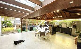 Imagem: Casa em condomínio com 6 quartos à venda