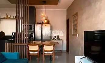 Imagem 5: Casa residencial mobiliada com 2 suítes disponível para locação e venda no bairro Cidade J