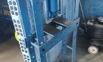 Imagem: Alugo oficina e lava jato montada ponto