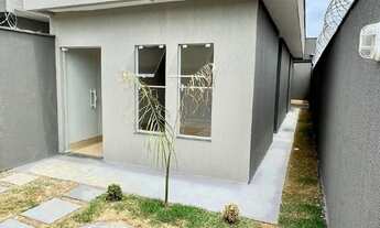 Imagem 2: Vendo casa 2/4 Ótima Localização