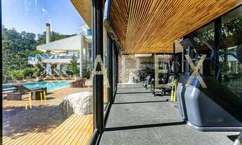 Imagem 7: Casa para aluguel e venda com 1600 metros quadrados com 6 quartos.