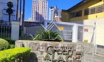 Imagem 3: Apartamento mobiliado para locação no batel