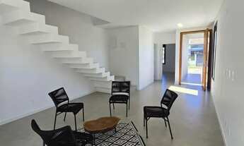 Imagem 2: Casa com 4 Dormitórios (3 Suítes) no Jardim do Campeche A 300m da Praia