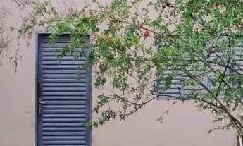 Imagem 2: Vendo casa dois quartos simples na vila delfiori aparecida de Goiânia