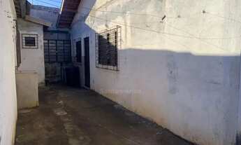 Imagem 6: Casa à venda no bairro Cafezal com 3 quartos e quintal na Região Sul de Londrina