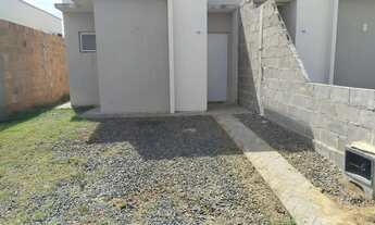 Imagem: Casa com 2/4 em condomínio no Sim