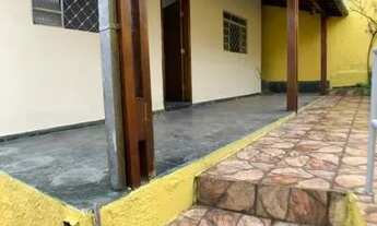 Imagem: CASA INDIVIDUAL EM RUA COMERCIAL