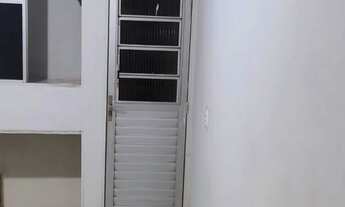 Imagem 4: Aluga-se Suíte em Casa Amarela