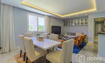 Imagem 4: Imóvel na João Mendes Ouríques com 5 dormitórios e 300m²