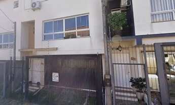 Imagem: Sobrado com 3 quartos, 1 suíte, lareira