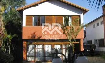 Imagem 2: Casa Duplex em Excelente Condomínio no Alto