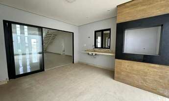 Imagem 5: Casa duplex com 403m² de lote e 300m² de área construída com 4 suítes no Damha