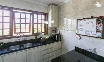 Imagem 5: Casa com 161m² e 3 dormitórios com suíte, piscina no bairro Espírito Santo em PORTO ALEGRE