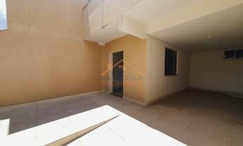 Imagem 4: Casa Geminada Individual com 2 vagas de garagem e 3 quartos com suíte