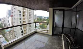 Imagem 6: Lindo Apartamento, com 2 vagas de garagem. Alto padrão na Alameda Blumenau