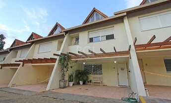 Imagem 2: Porto Alegre - Casa Padrão - Tristeza