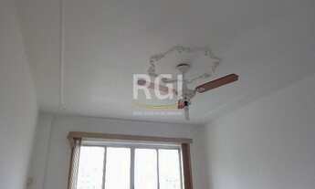 Imagem 3: Apartamento com 2 dormitórios no bairro Floresta - Porto Alegre/RS