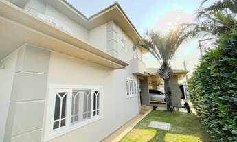 Imagem 3: Casa de condomínio sobrado para venda possui 350 metros quadrados com 3 quartos