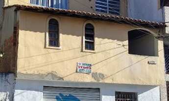 Imagem 2: Vendo imóvel com 5 residências e 1 ponto comercial