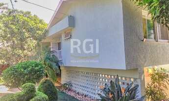 Imagem 2: CASA RESEDÊNCIAL COM 6 SUÍTES E 8 VAGAS DE GARAGEM NO BAIRRO BOA VISTA - PORTO ALEGRE/RS