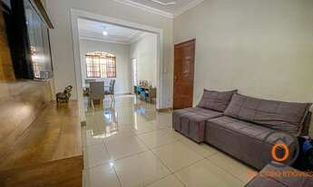 Imagem 7: Casa para venda possui 267 metros quadrados com 3 quartos em Santa Mônica - Belo Horizonte