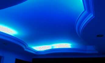 Imagem 5: Apto com 02 dormitórios todos com Sanca de Gesso e portas Camarão, 1 garagem coberta