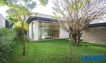 Imagem: CASA TÉRREA - JARDIM PAULISTANO - SP