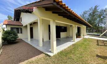 Imagem: Casa com 4 dormitórios 200 mts do mar!