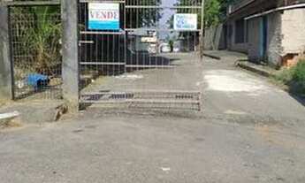 Imagem: 2 Casas 2 e 3 Quartos - C. Soares