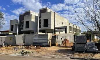 Imagem 2: CASA com 4 dormitórios à venda por R$ 690.000,00 no bairro Uberaba - CURITIBA / PR