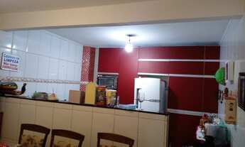 Imagem 1: Sobrado para venda tem 55 metros quadrados com 4 quartos