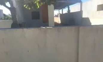 Imagem 2: Casa na praia de Santa Clara uma rua ao lado da pousada tropical