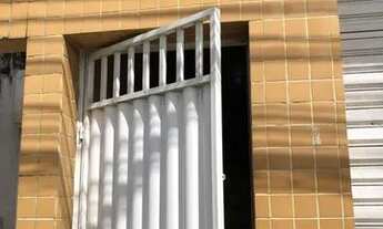 Imagem 2: Casa Comercial para Venda em Aracaju, Porto Dantas, 2 dormitórios, 1 banheiro, 1 vaga