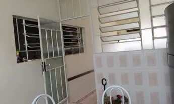 Imagem 5: Casa Comercial para Venda em Ponta Grossa, Uvaranas, 4 dormitórios, 1 suíte, 2 banheiros