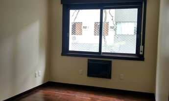 Imagem 7: Apartamento para aluguel tem 80 metros quadrados com 3 quartos em Petrópolis - Porto Alegr