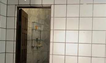 Imagem 6: Vendo Casas- casa Terroe, 1 andar e kitnet no fundo