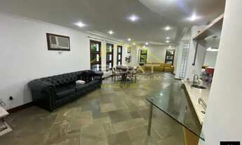 Imagem 7: Casa de condomínio para aluguel e venda possui 638 metros quadrados com 5 quartos